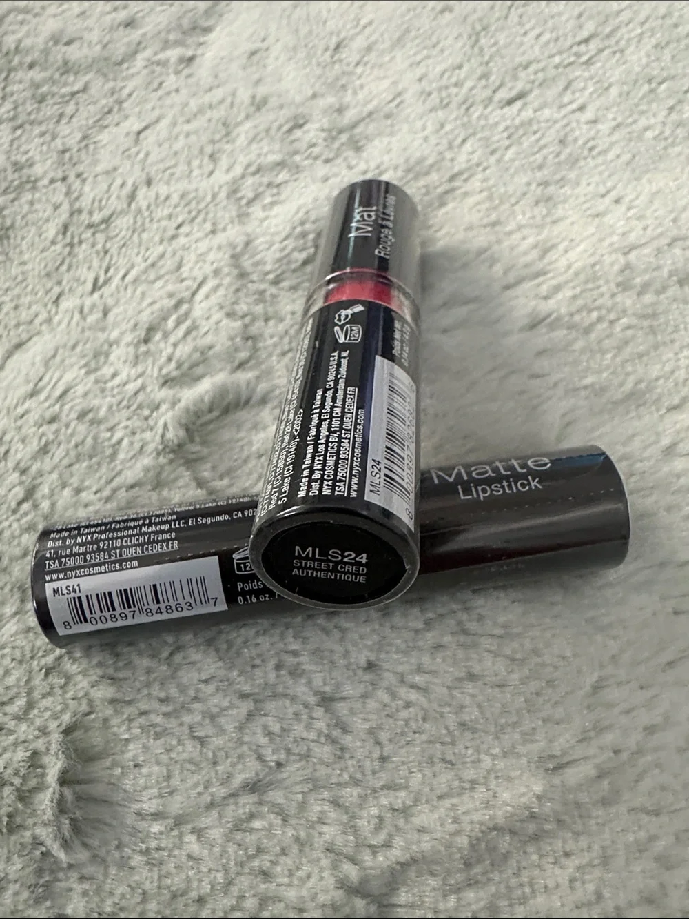 NYX Matte Lipstick Duo - Bright Red & Deep Plum